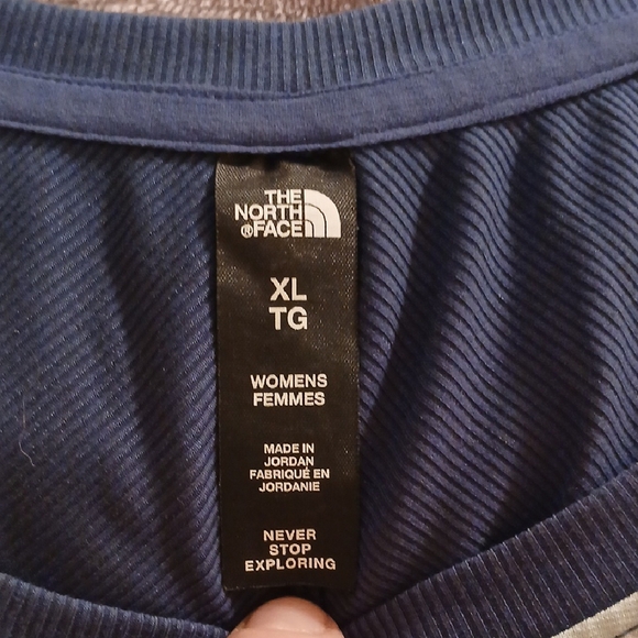 The North Face Floral Print Short Sleeve Top Womens XL - Picture 2 of 5